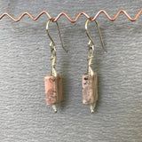 Herringbone Weave Earrings: Pink